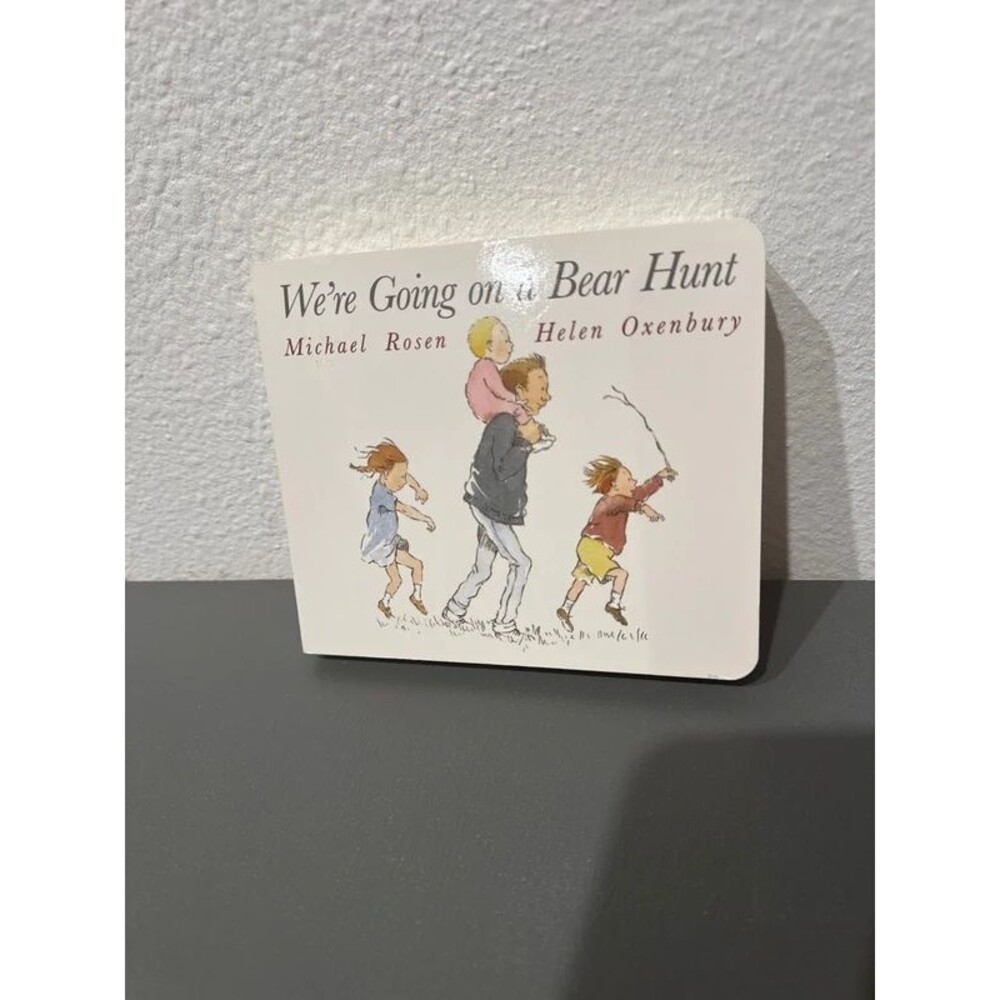 NWT we are going on a bear hunt board book